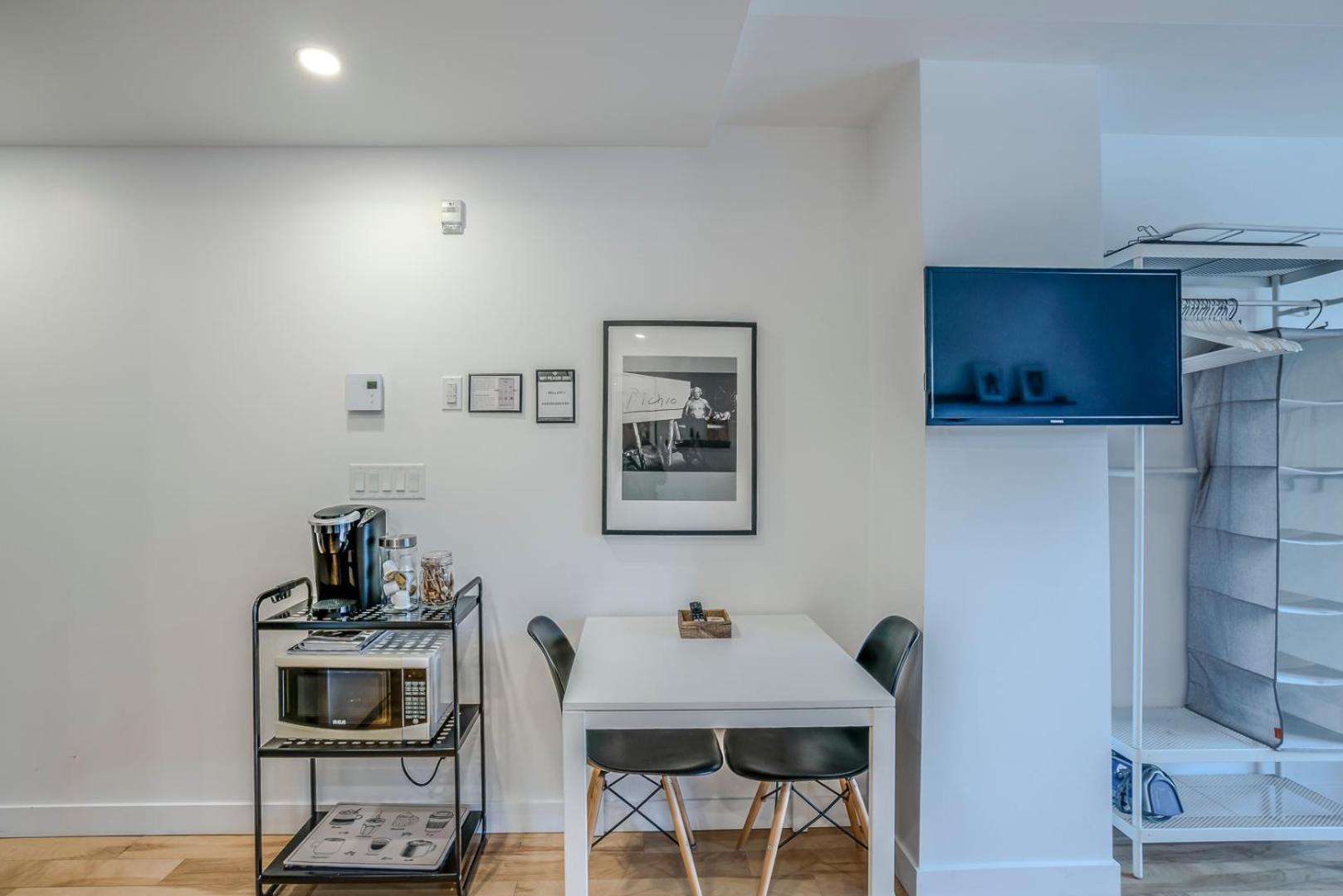 Le Studio Picasso "Parking Inclus" Québec Eksteriør billede